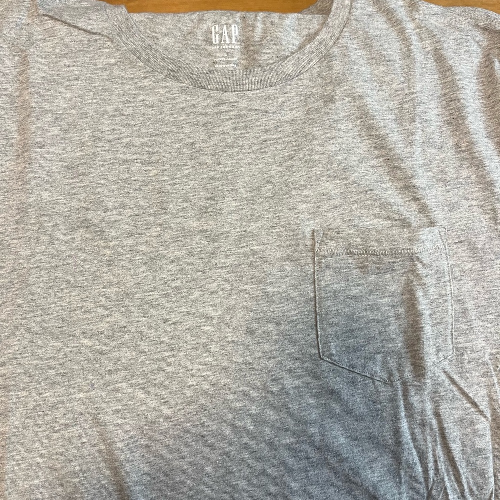 GAP Heather Gray Tee with Pocket